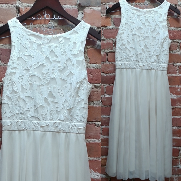 Alexa Admor Dress - Picture 1 of 8